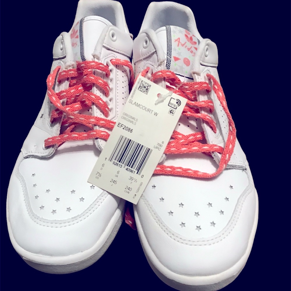 Adidas Sneakers